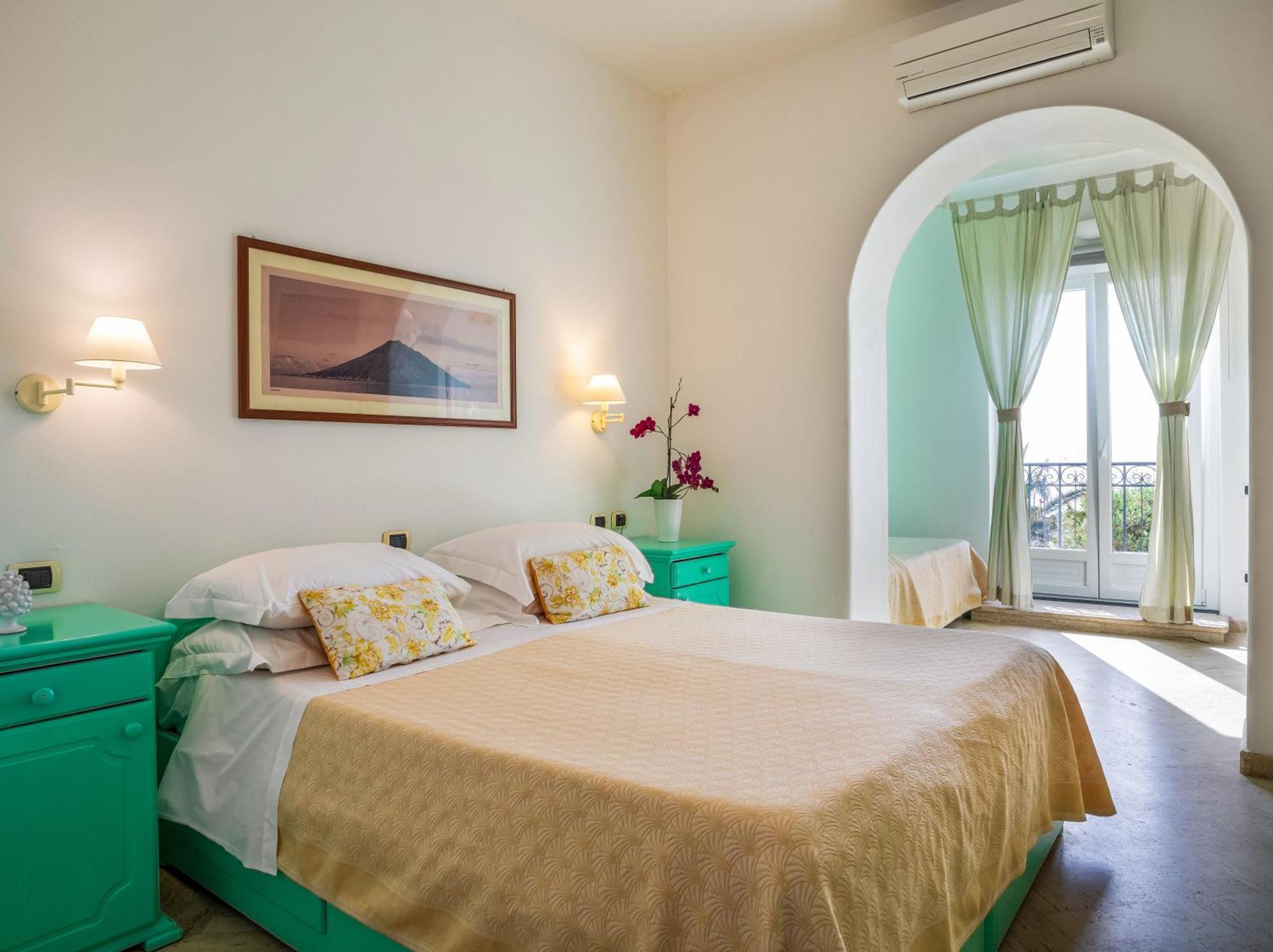 Hotel Ossidiana Stromboli Center 외부 사진