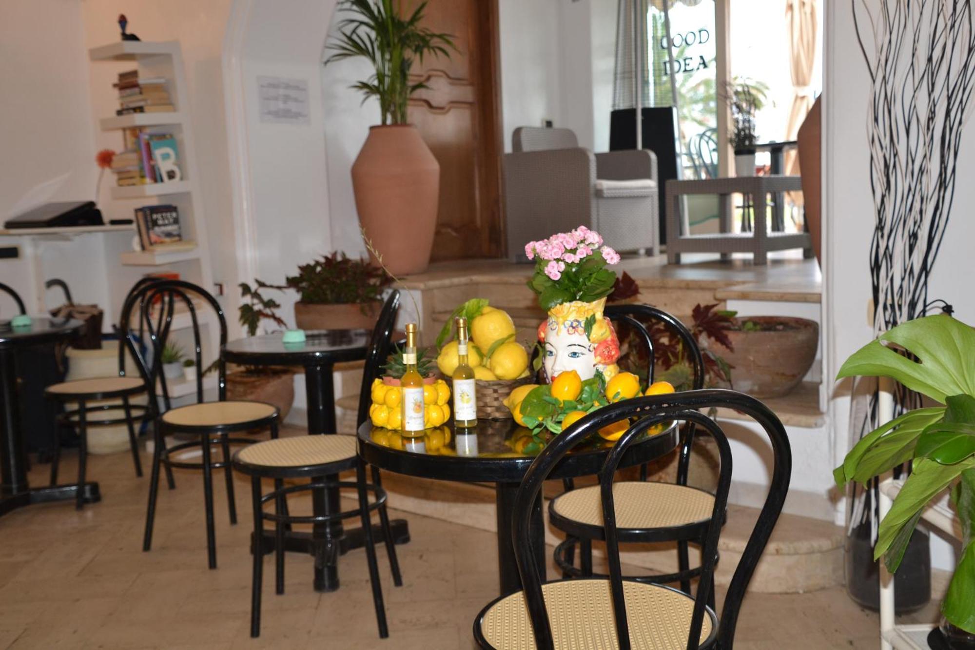Hotel Ossidiana Stromboli Center 외부 사진